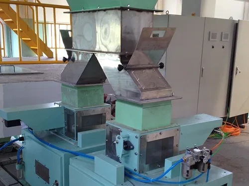 Automatic bulk weighing scale factory testing